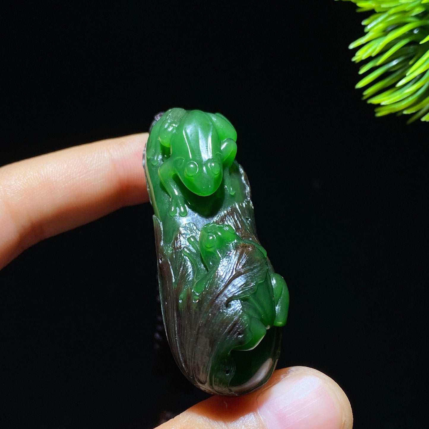 和田玉碧玉呱呱来财挂件(37.5g)