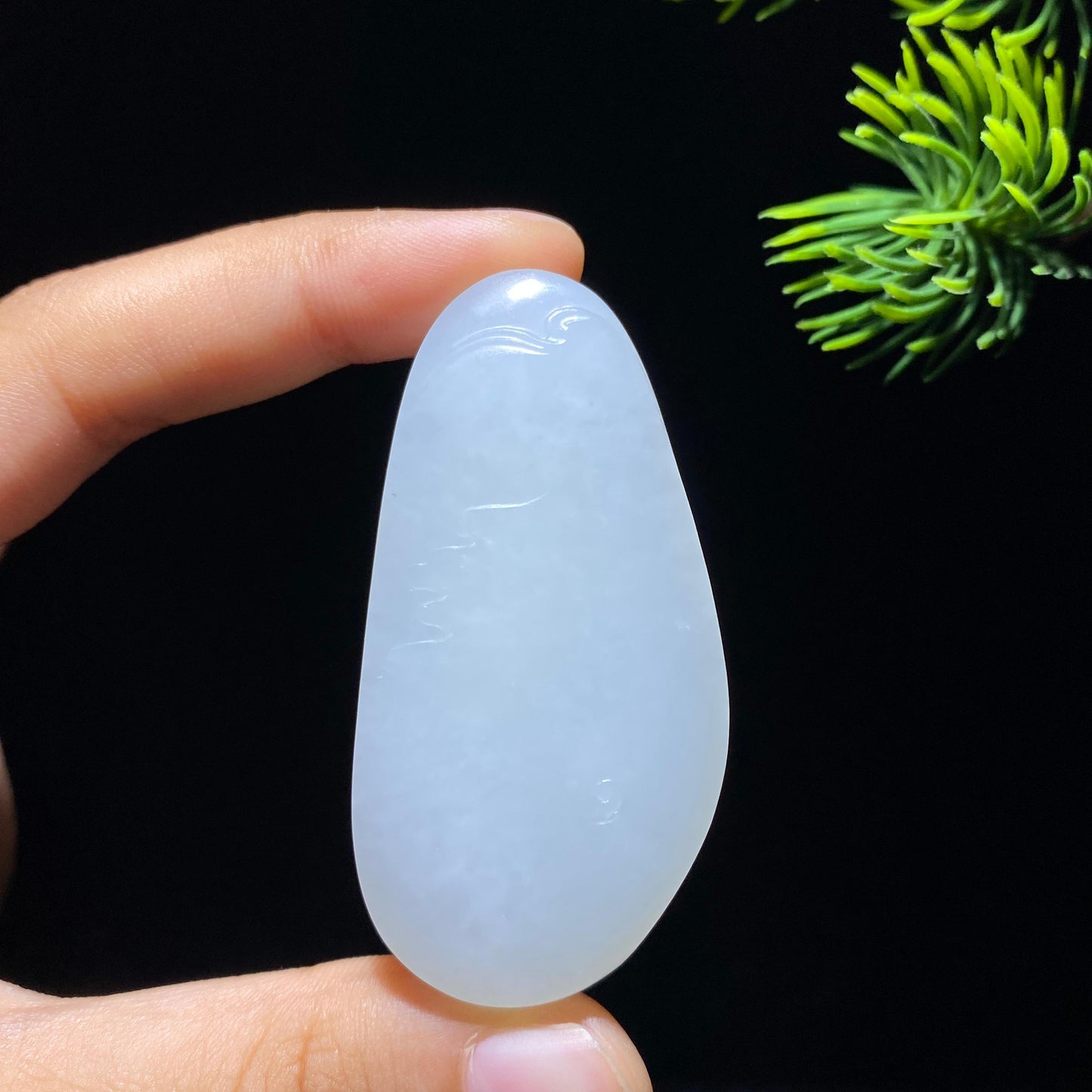 和田玉籽料观音(31.8g)