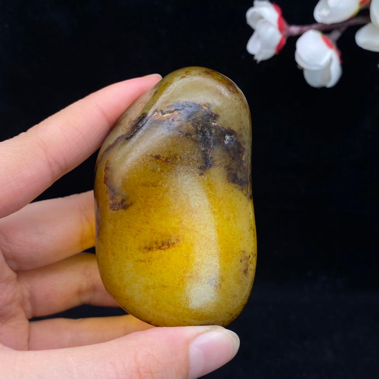 和田玉洒金皮籽料原石(138.3g)