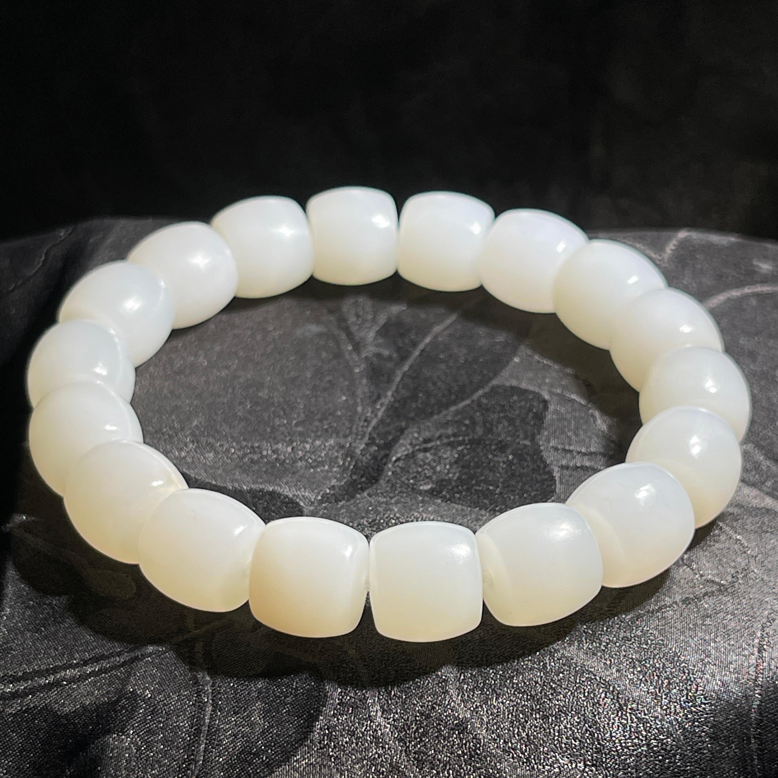 和田玉羊脂白玉手串（50.9g） – 厚德载玉