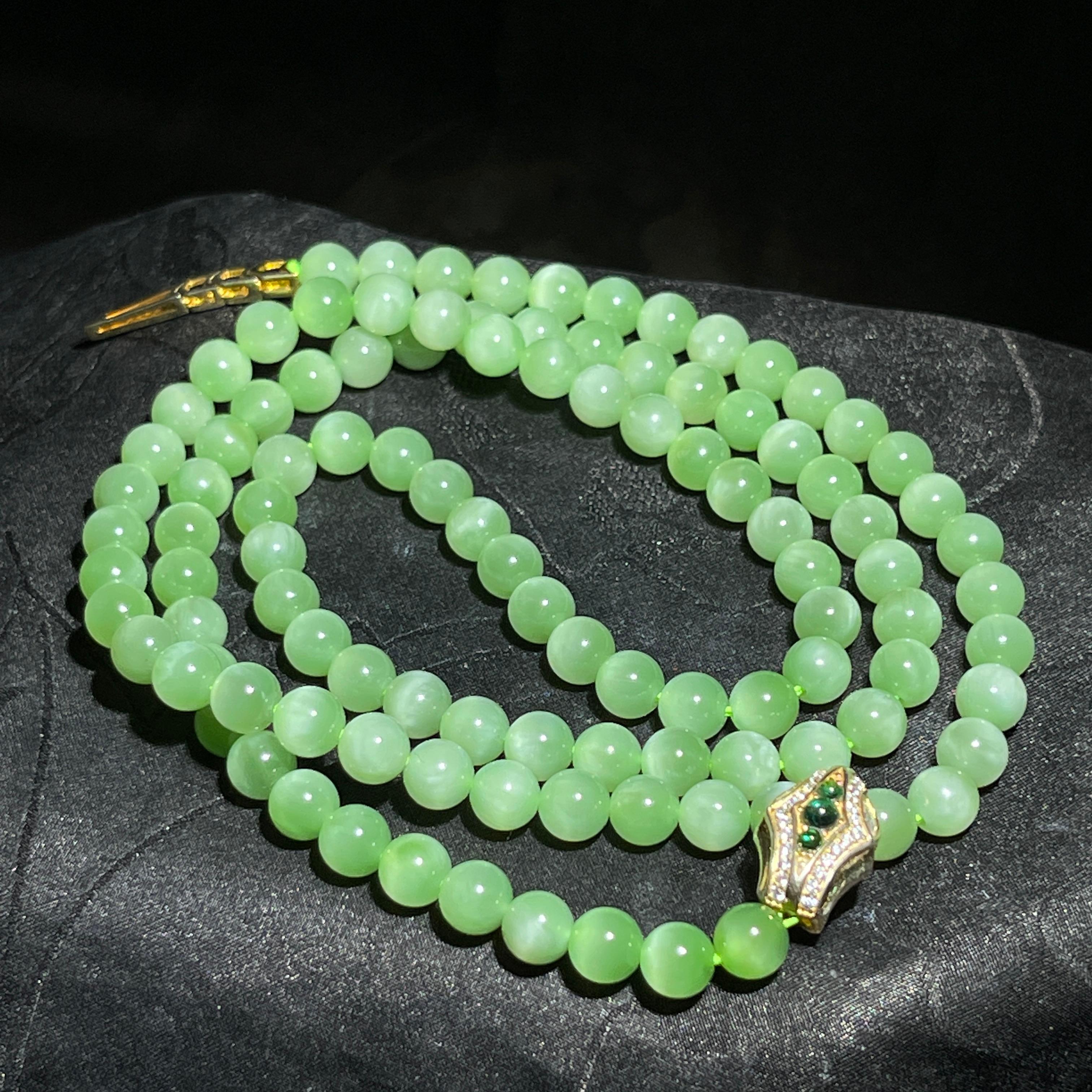 和田玉且末黑羊洞碧玉薄荷绿108颗项链(36.2g)