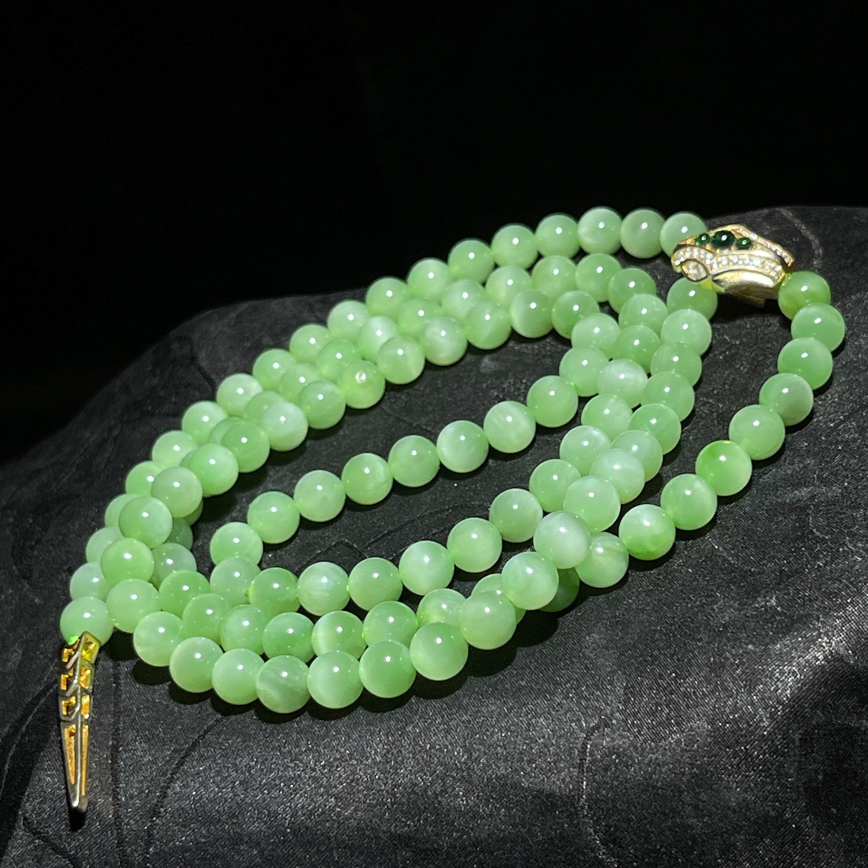 和田玉且末黑羊洞碧玉薄荷绿108颗项链(36.2g)