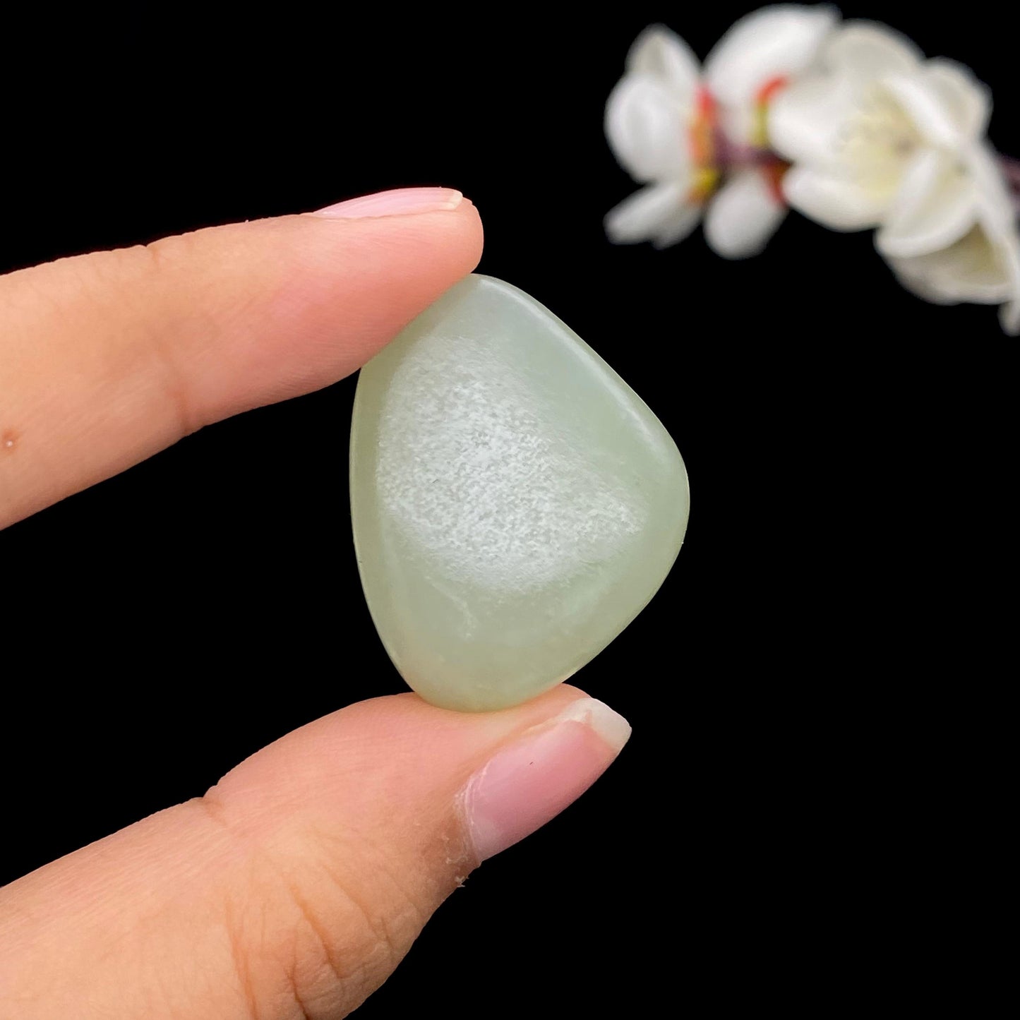 和田玉-青白玉籽料原石(14.1g)