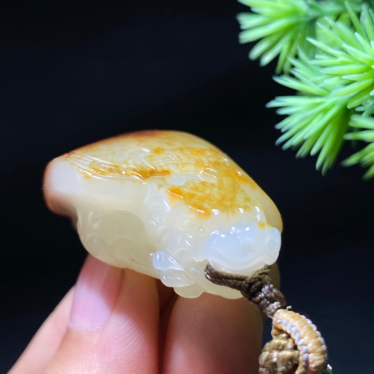和田玉籽料龙龟挂件(37.1g)