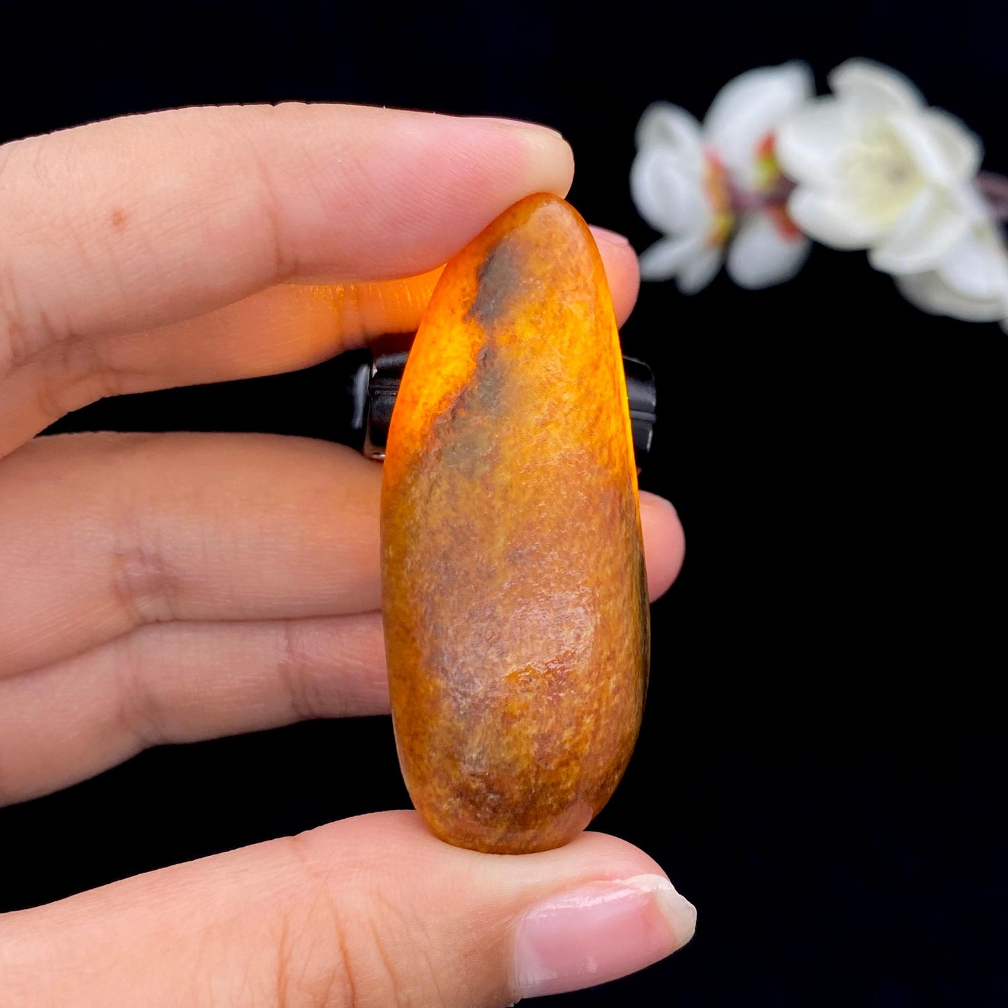 和田玉黄沁皮籽料原石(21.4g)