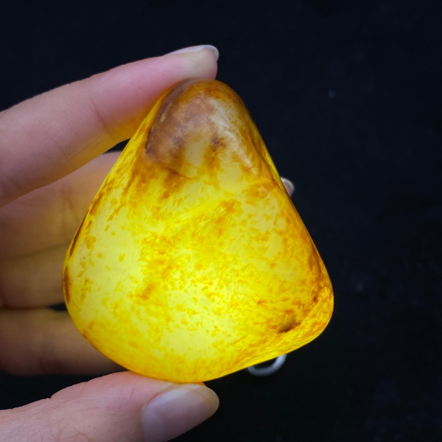 和田玉洒金皮籽料原石(77.1g)