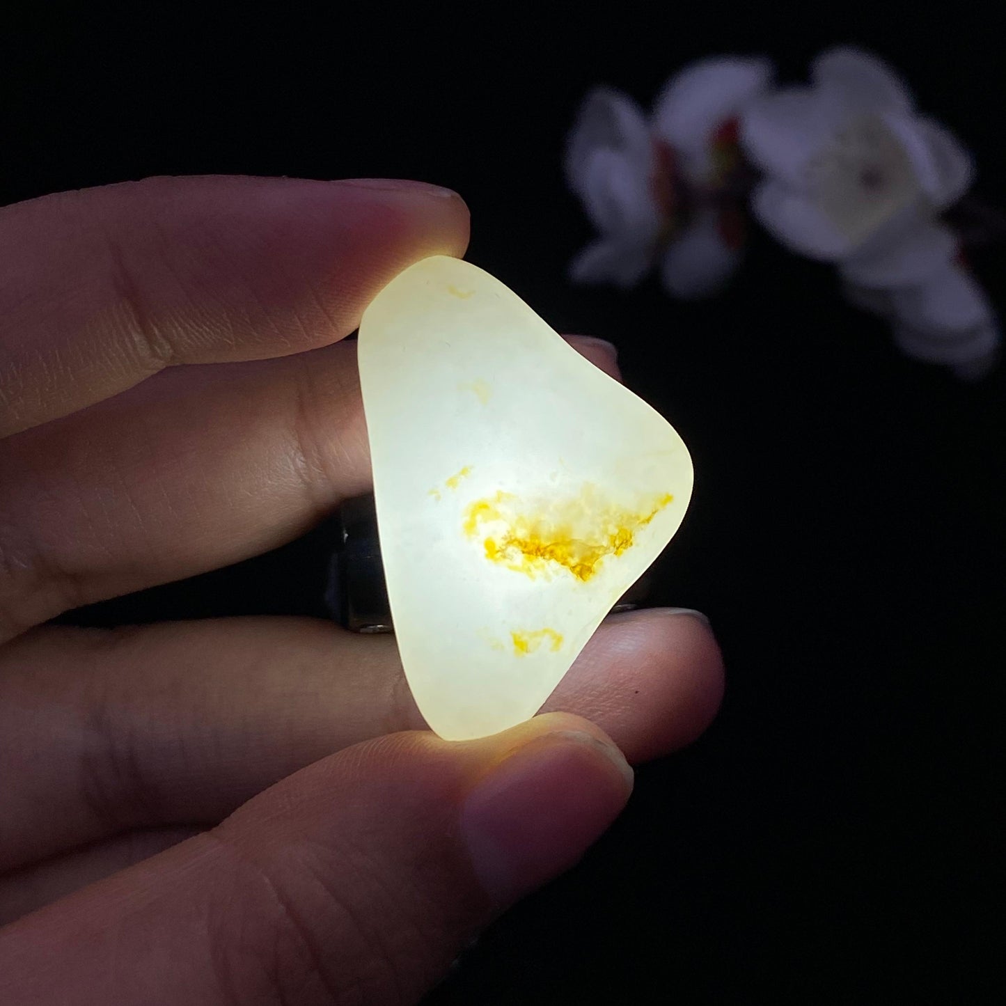 和田玉黄皮籽料吊坠籽(13g)
