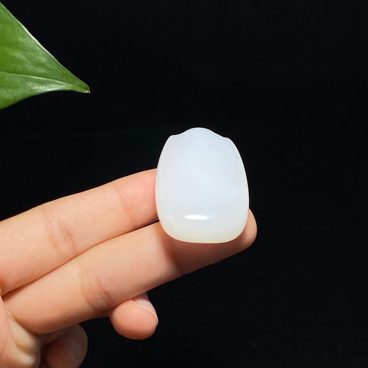 和田羊脂白玉平安无事牌(23.5g)