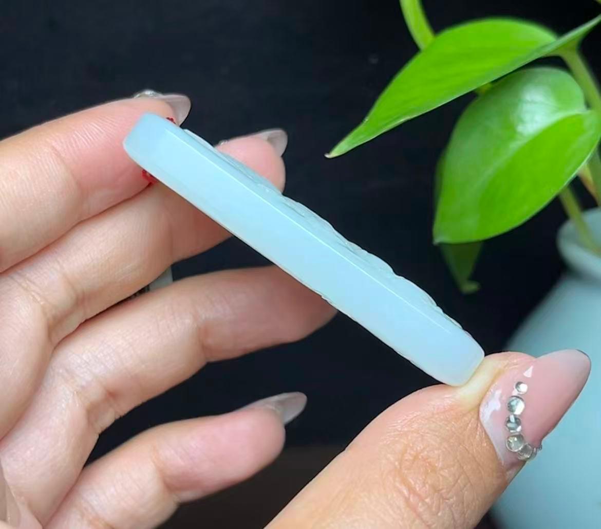 和田羊脂玉千手观音(36.4g)