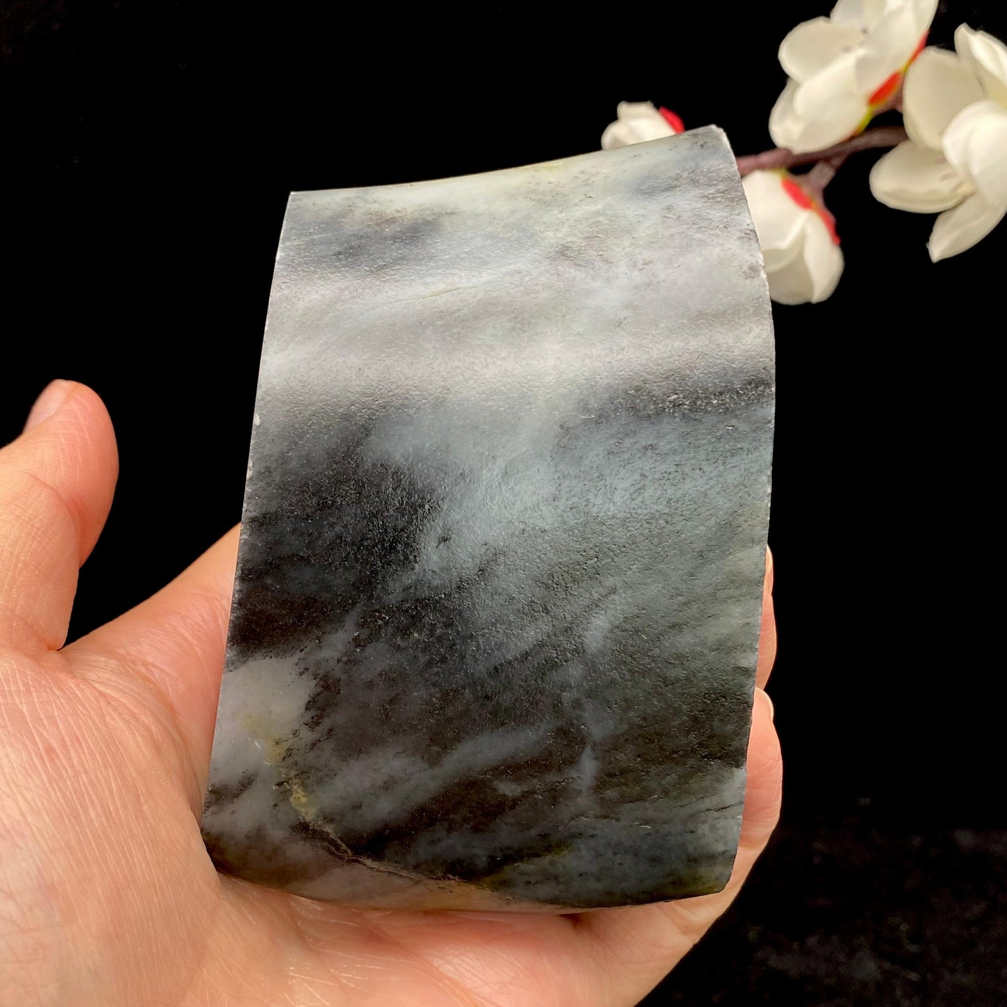 和田玉青花籽料原石(488.1g)