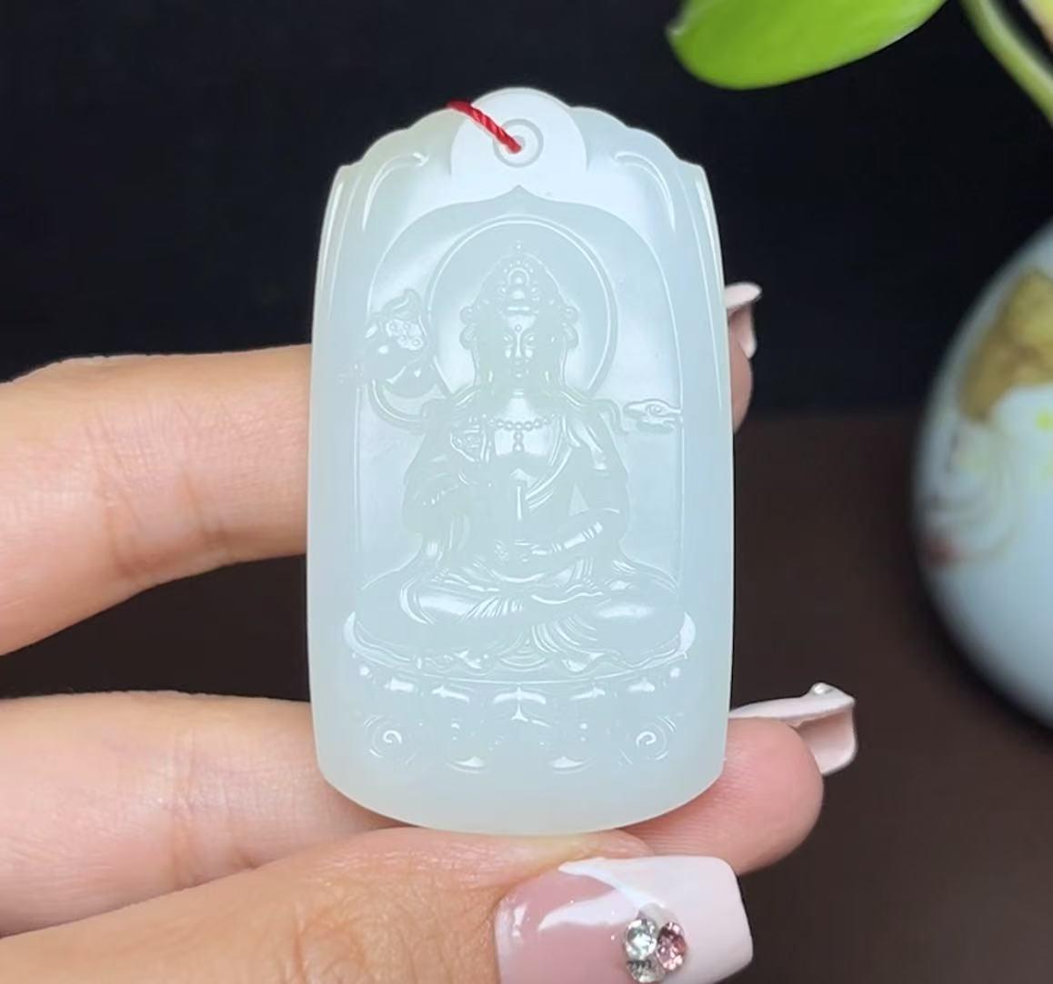 新疆和田玉且末料羊脂玉观音(32.2g)
