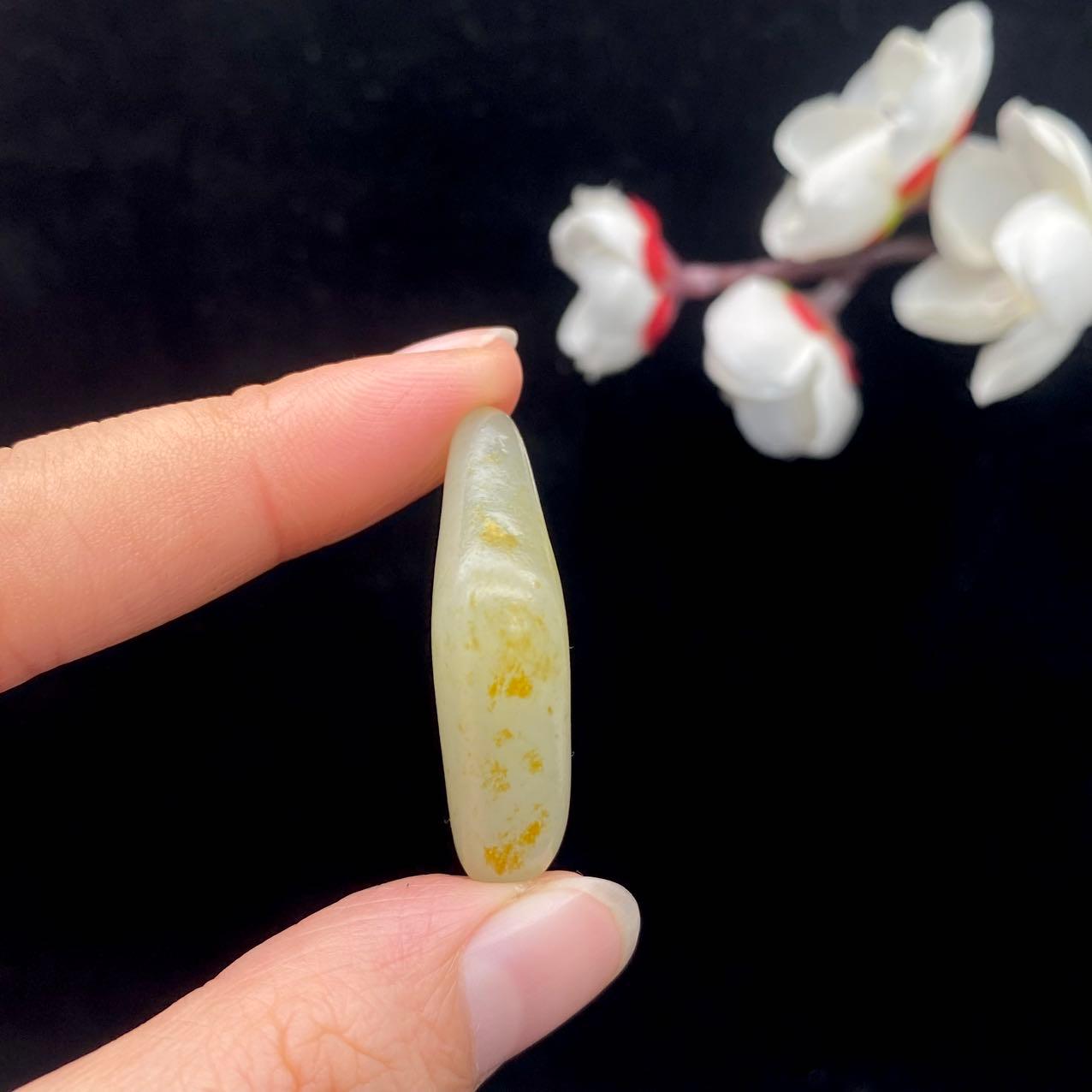 和田玉洒金皮籽料原石(10.9g)