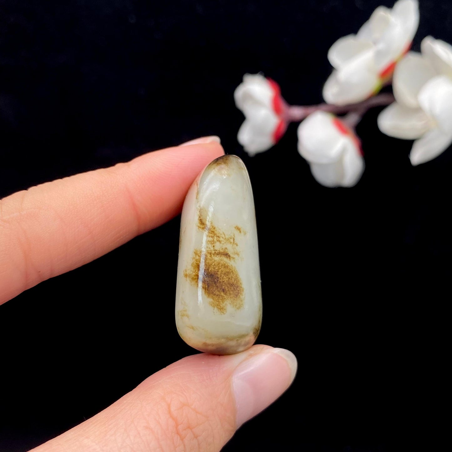 和田玉秋梨皮籽料原石(25.2g)
