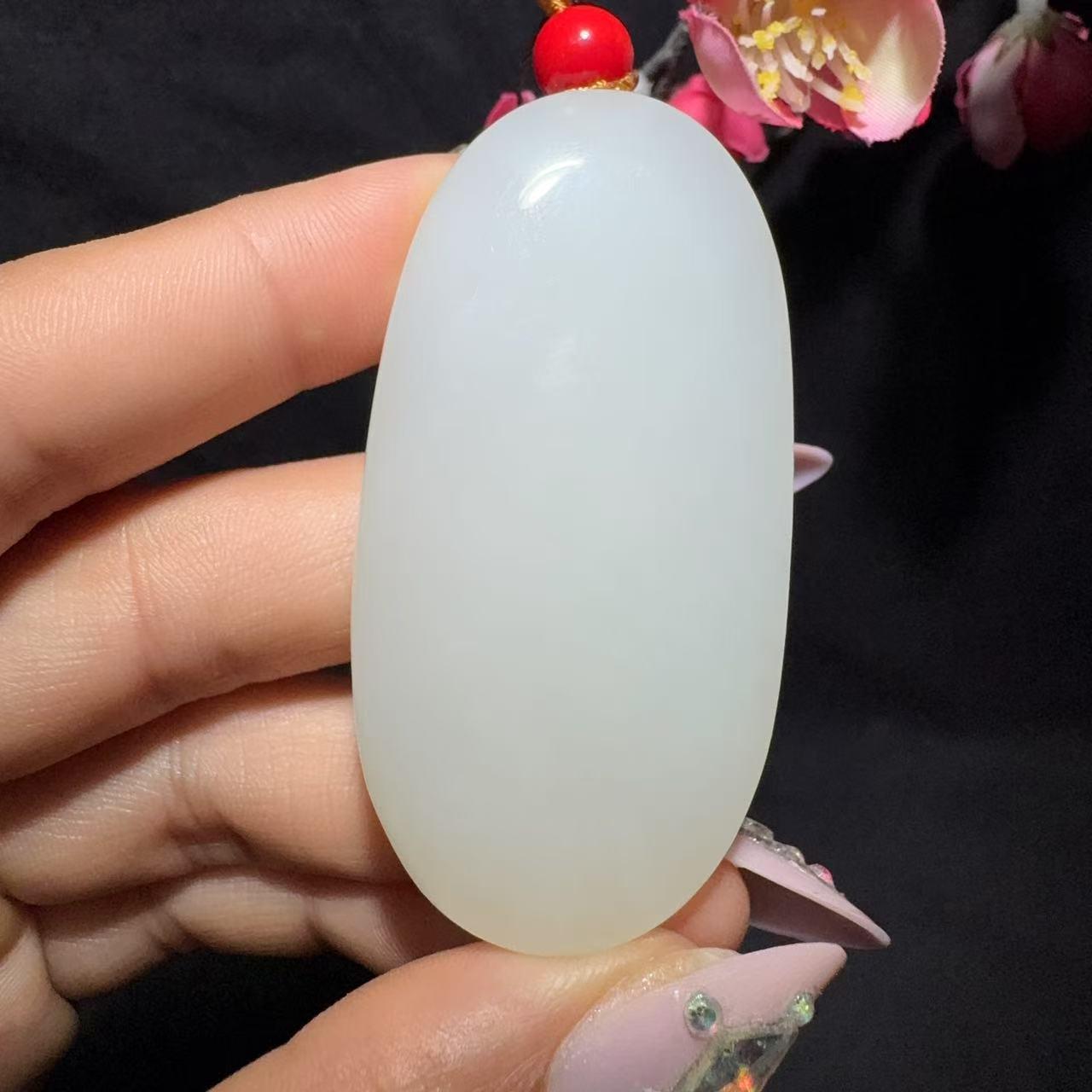 和田玉白玉挂件虎虎生威(41.0g)