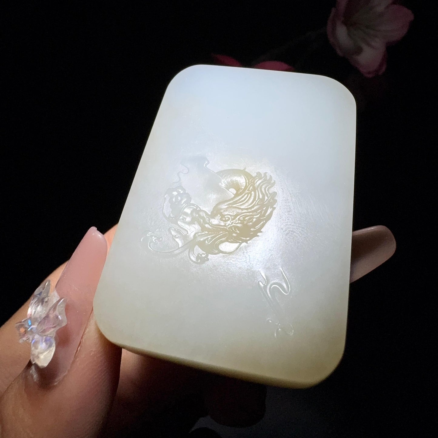 和田玉糖白玉关公牌子(56.9g)