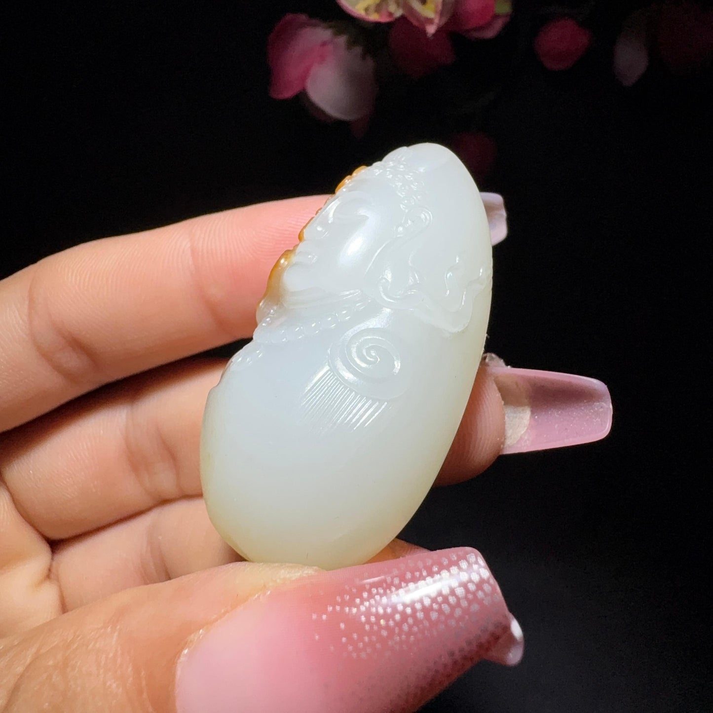 和田玉籽料挂件一念之间挂件(30.3g)