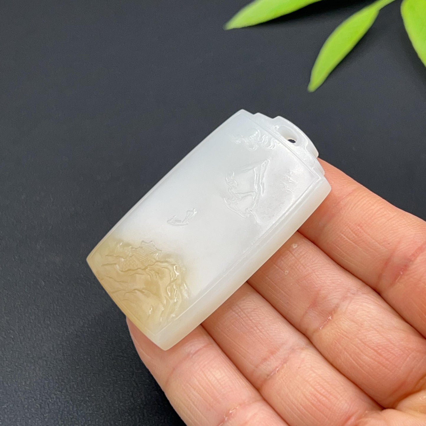 和田玉羊脂白玉一帆风顺山水玉牌(30.0g)