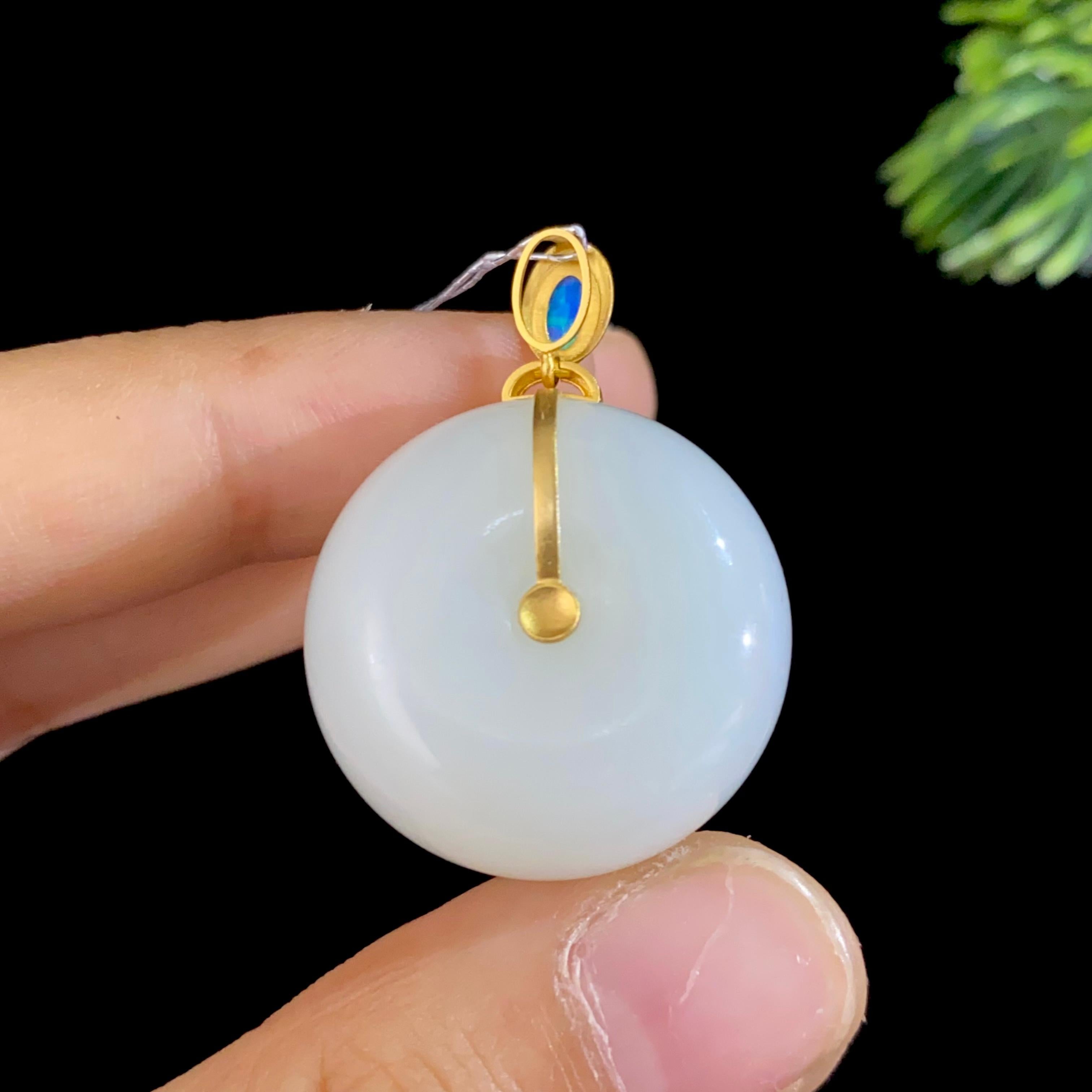 和田玉18k金羊脂白玉平安扣吊坠(15.7g)