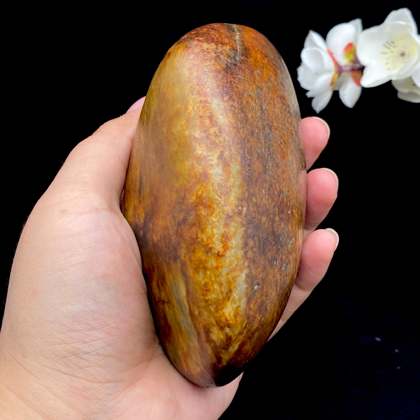 和田玉-黄沁皮漏青白肉籽料原石