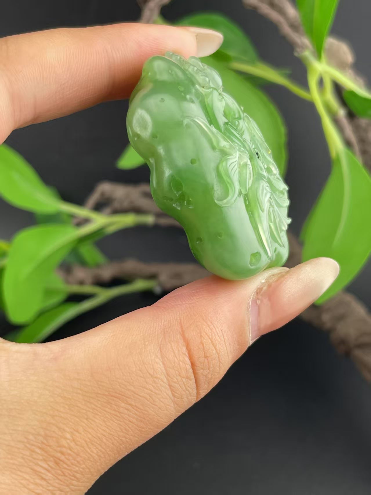 和田玉碧玉喜鹊莲花挂件