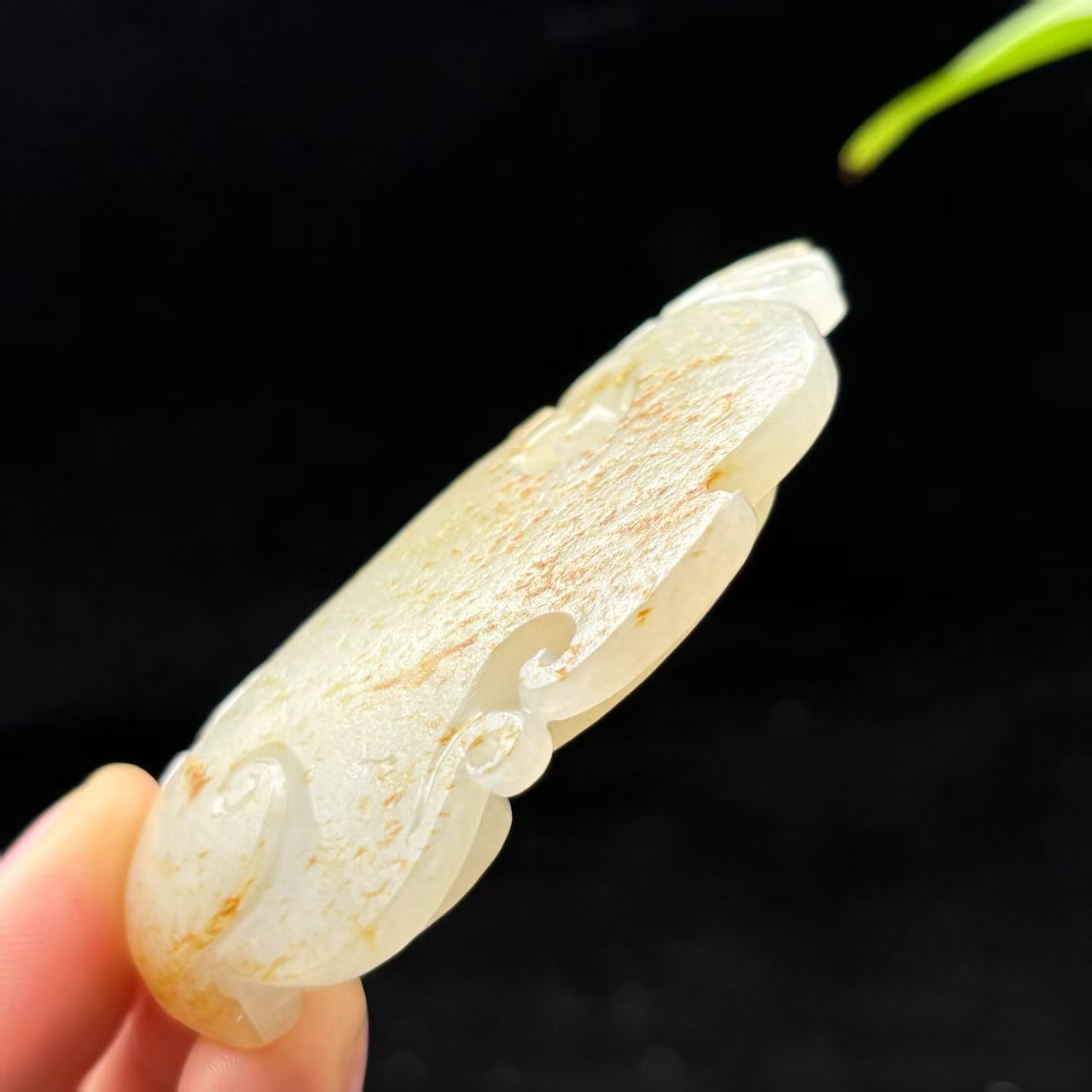 和田玉籽料龙凤鸡心佩