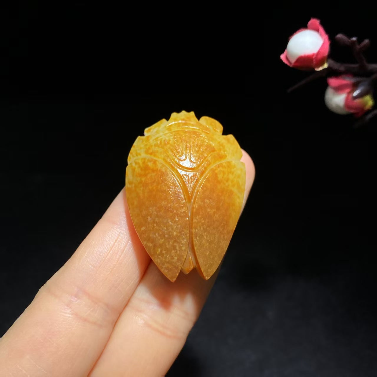 和田玉籽料洒金红皮一鸣惊人
