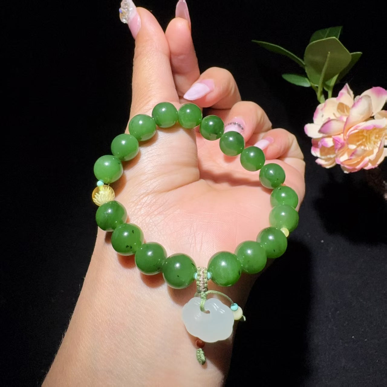 【超值推荐】和田玉碧玉圆珠手串