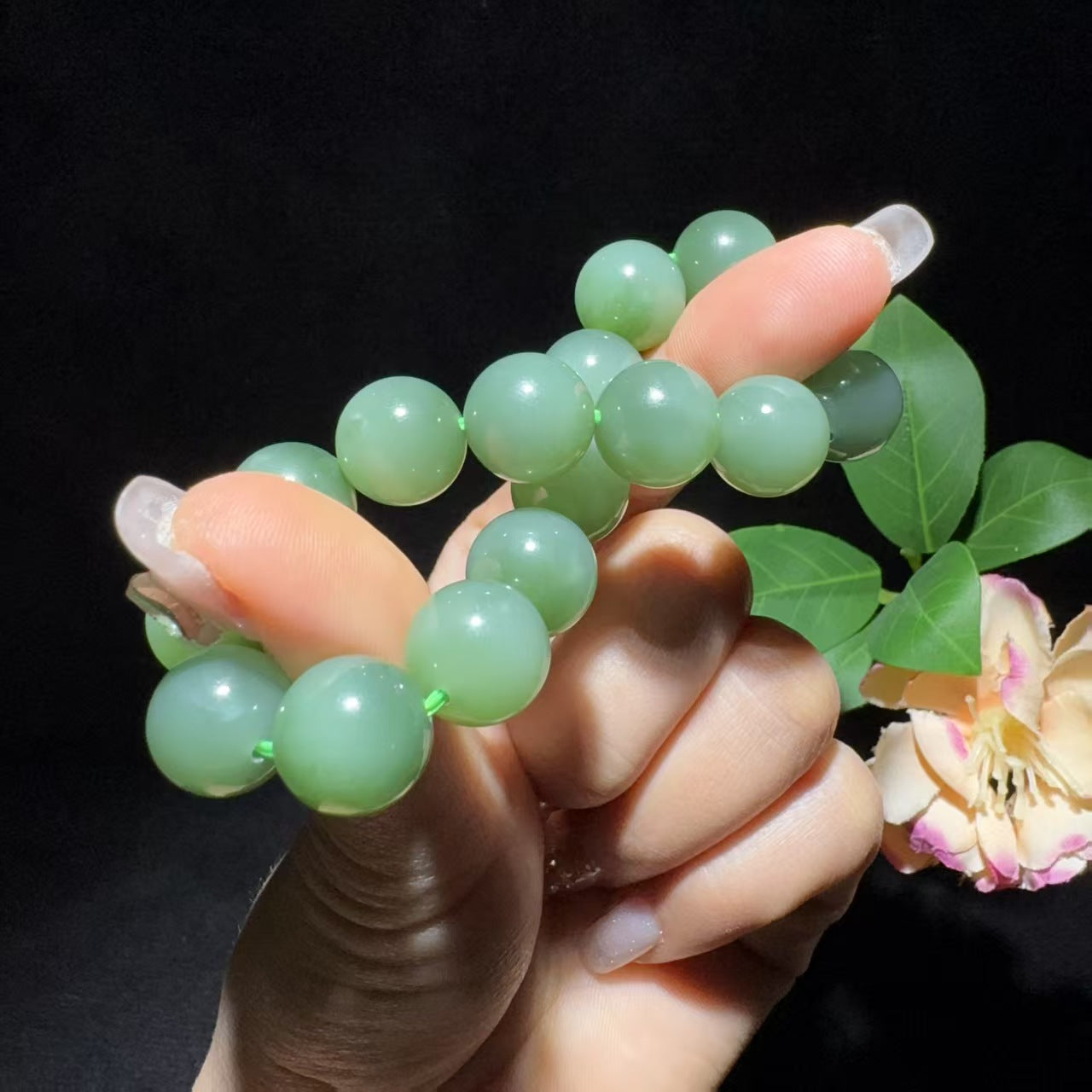 【超值推荐】和田玉碧玉圆珠猫眼手串