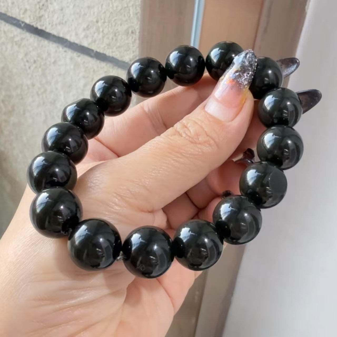 和田玉黑青圆珠手串