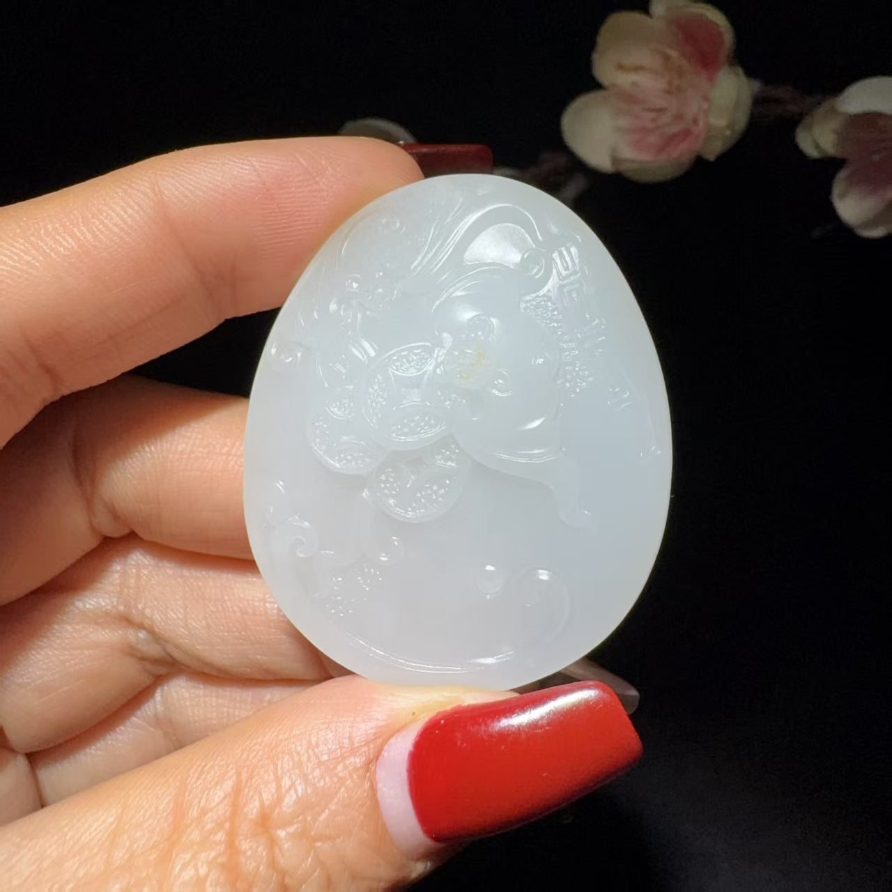 和田玉籽料挂件福在眼前