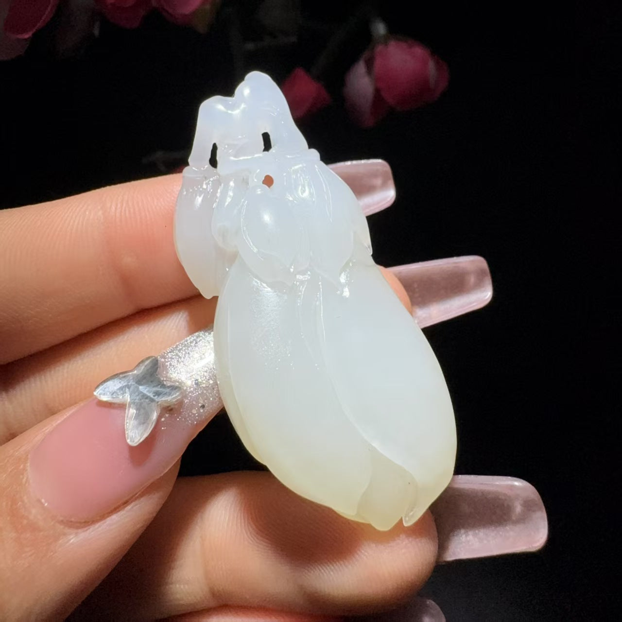 和田玉籽料挂件玉兰花