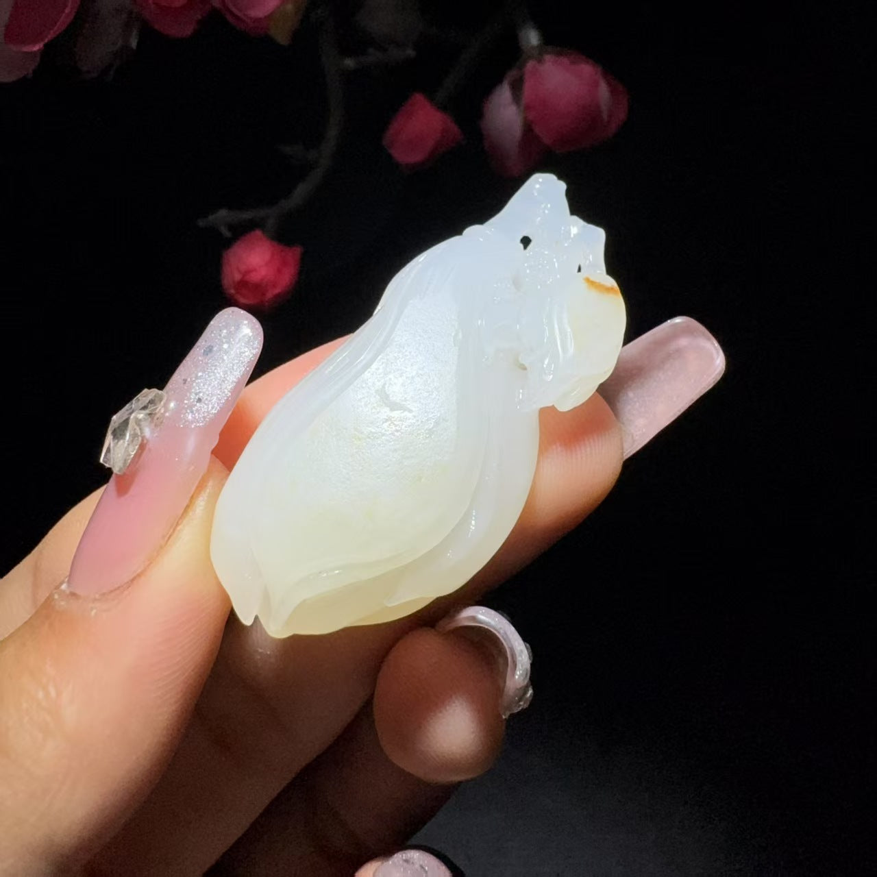 和田玉籽料挂件玉兰花