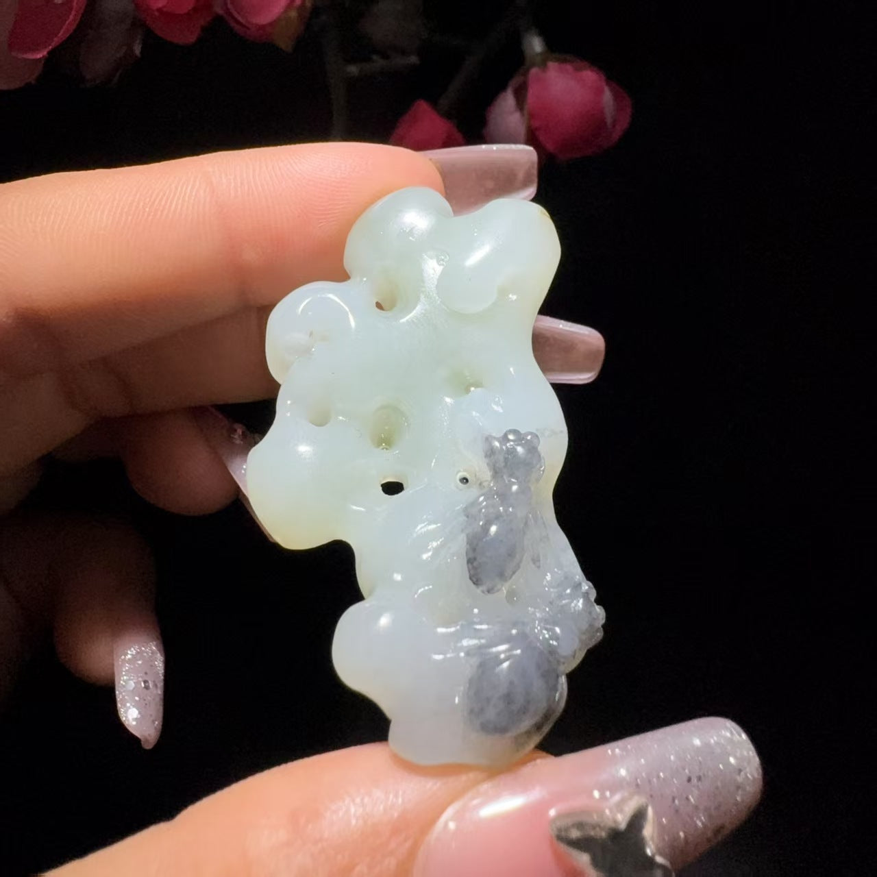 和田玉籽料太湖石挂件