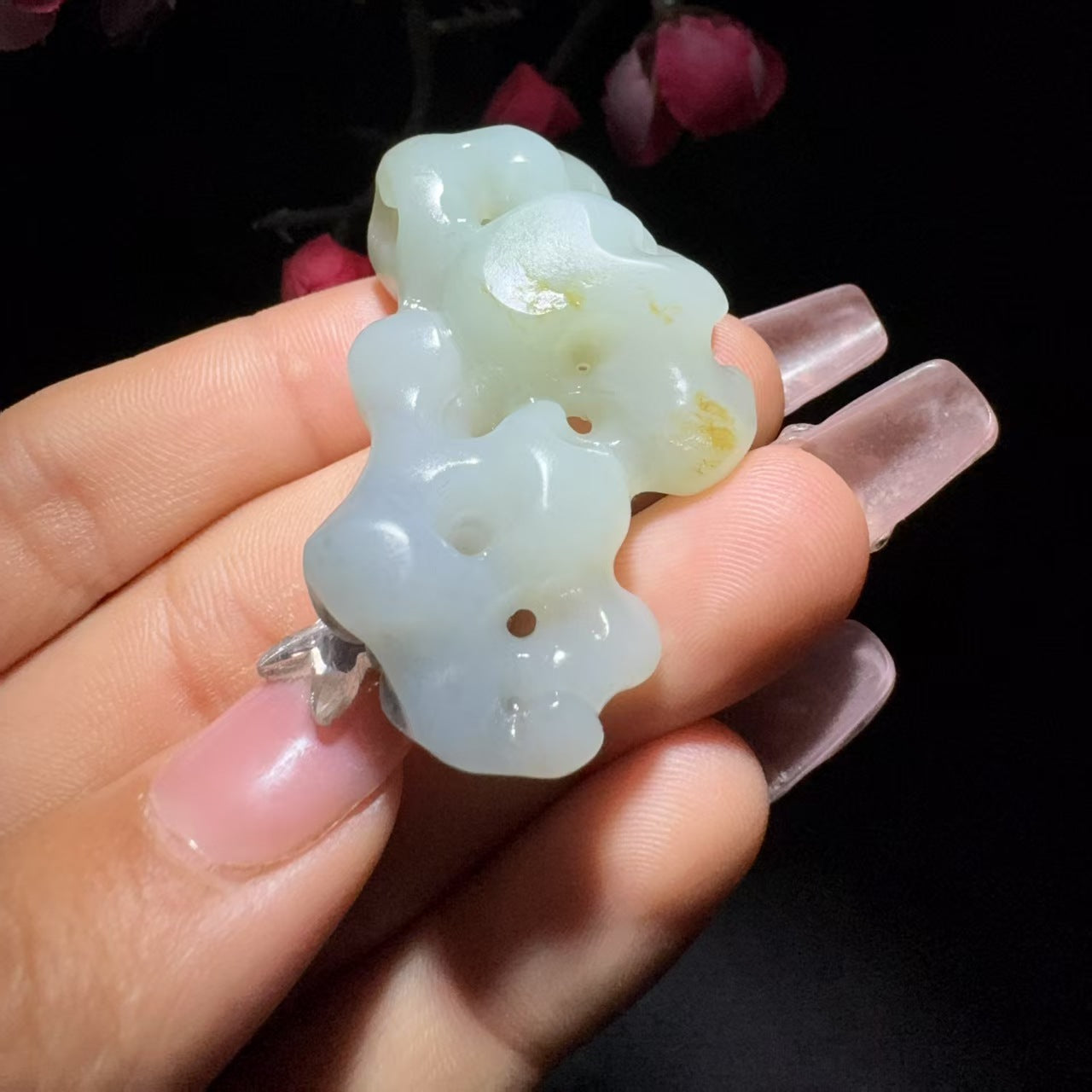 和田玉籽料太湖石挂件
