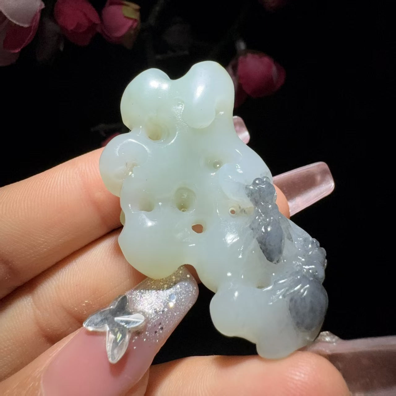 和田玉籽料太湖石挂件