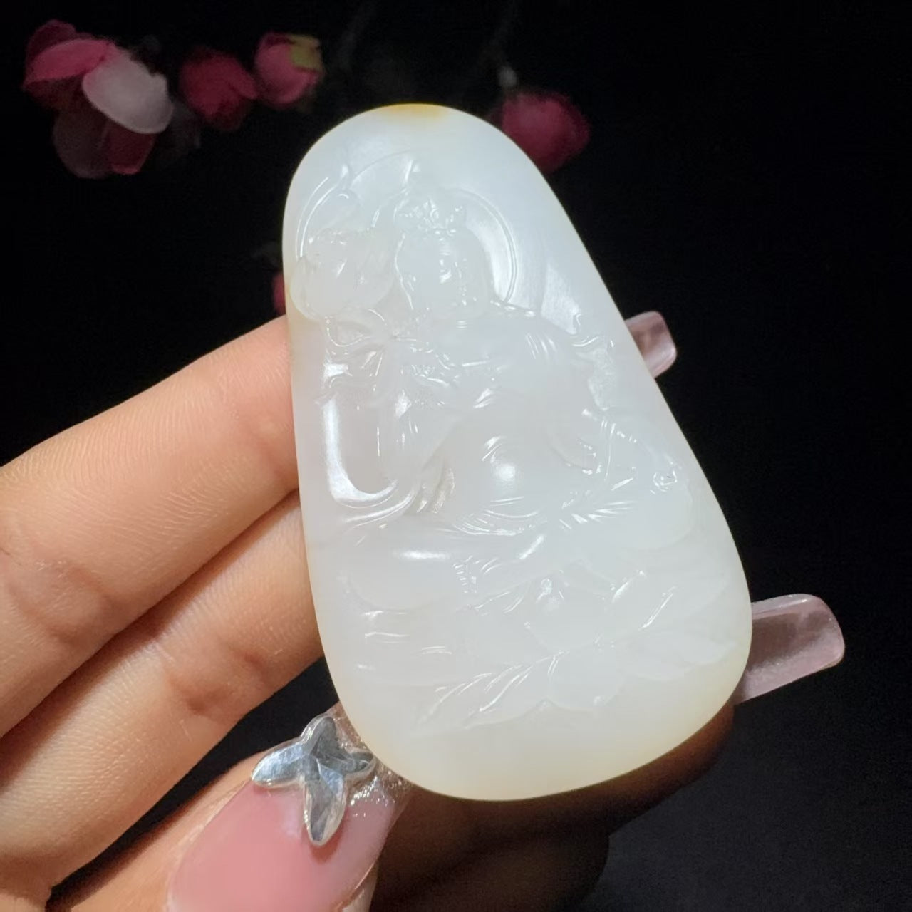 和田玉籽料挂件莲花观音
