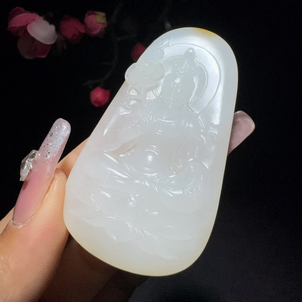 和田玉籽料挂件莲花观音