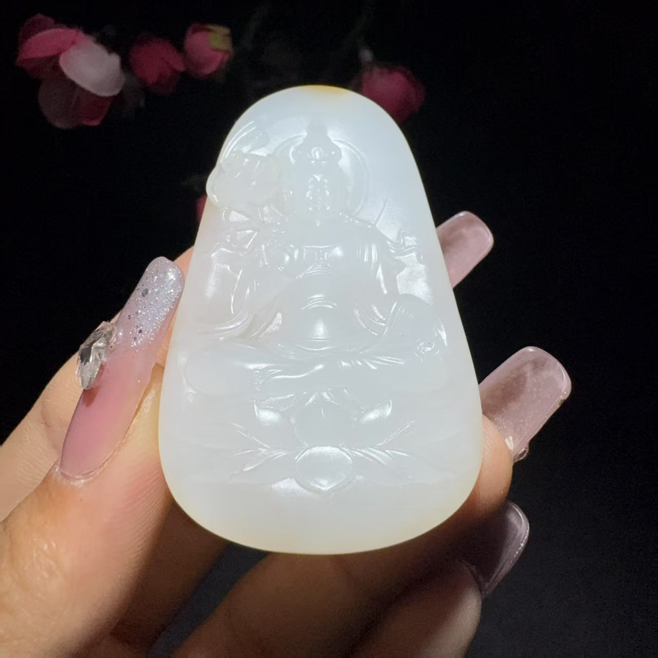 和田玉籽料挂件莲花观音