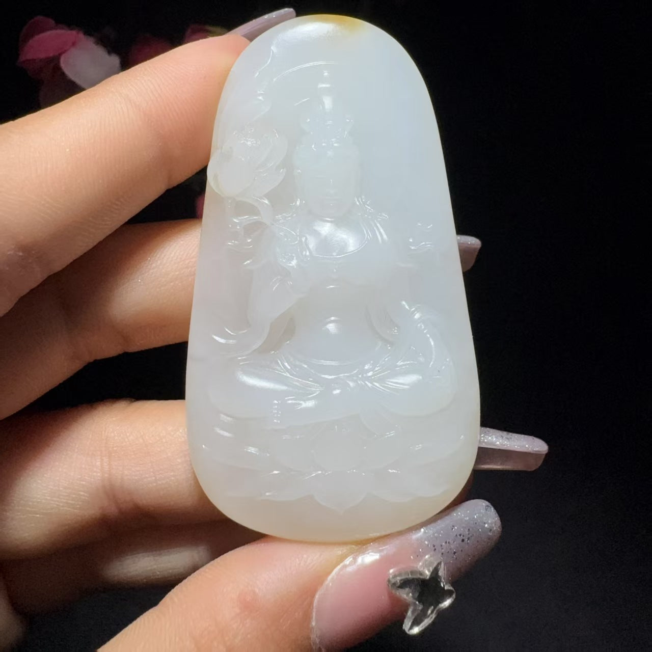 和田玉籽料挂件莲花观音