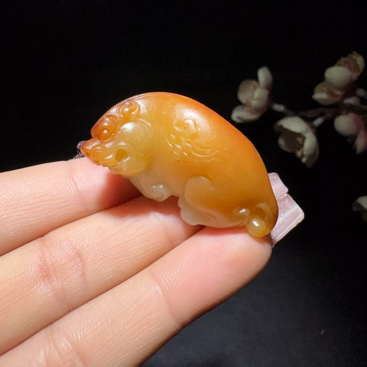 和田玉籽料挂件貔貅