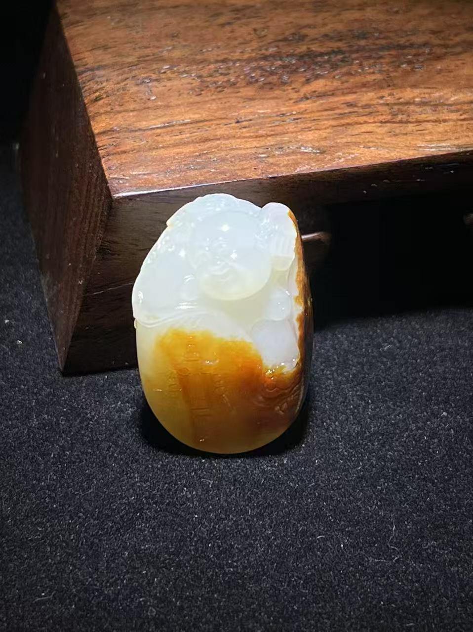 和田籽料【弥勒佛】