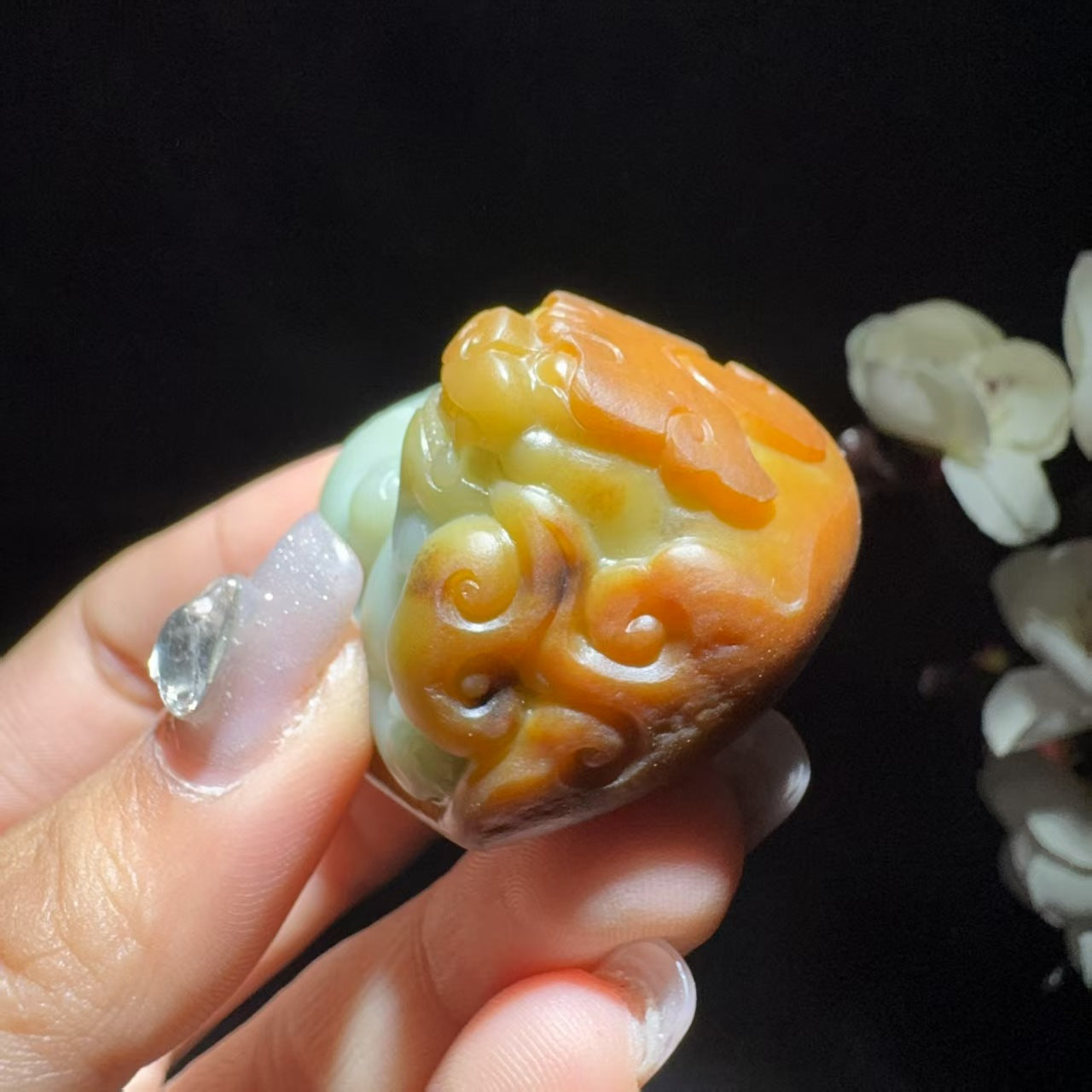和田玉籽料貔貅手把件