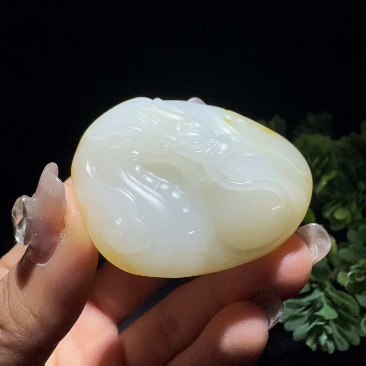 和田玉籽料龙挂件