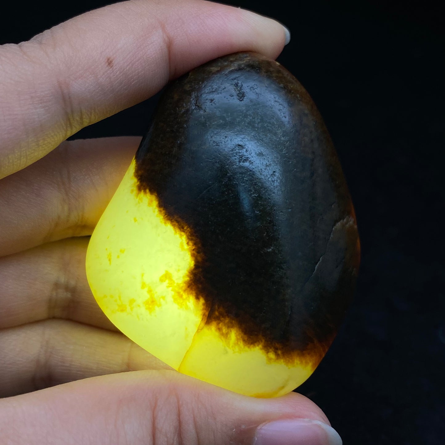 和田玉-聚红皮青花底籽料手把件