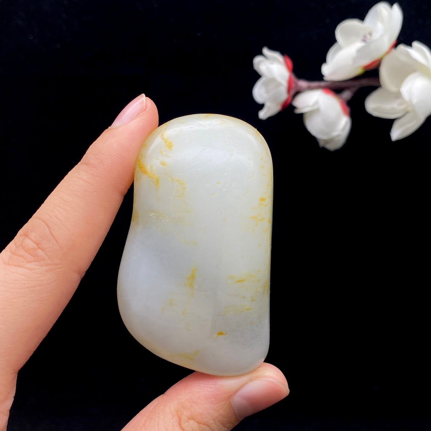 和田玉-洒金皮青花底籽料手把件