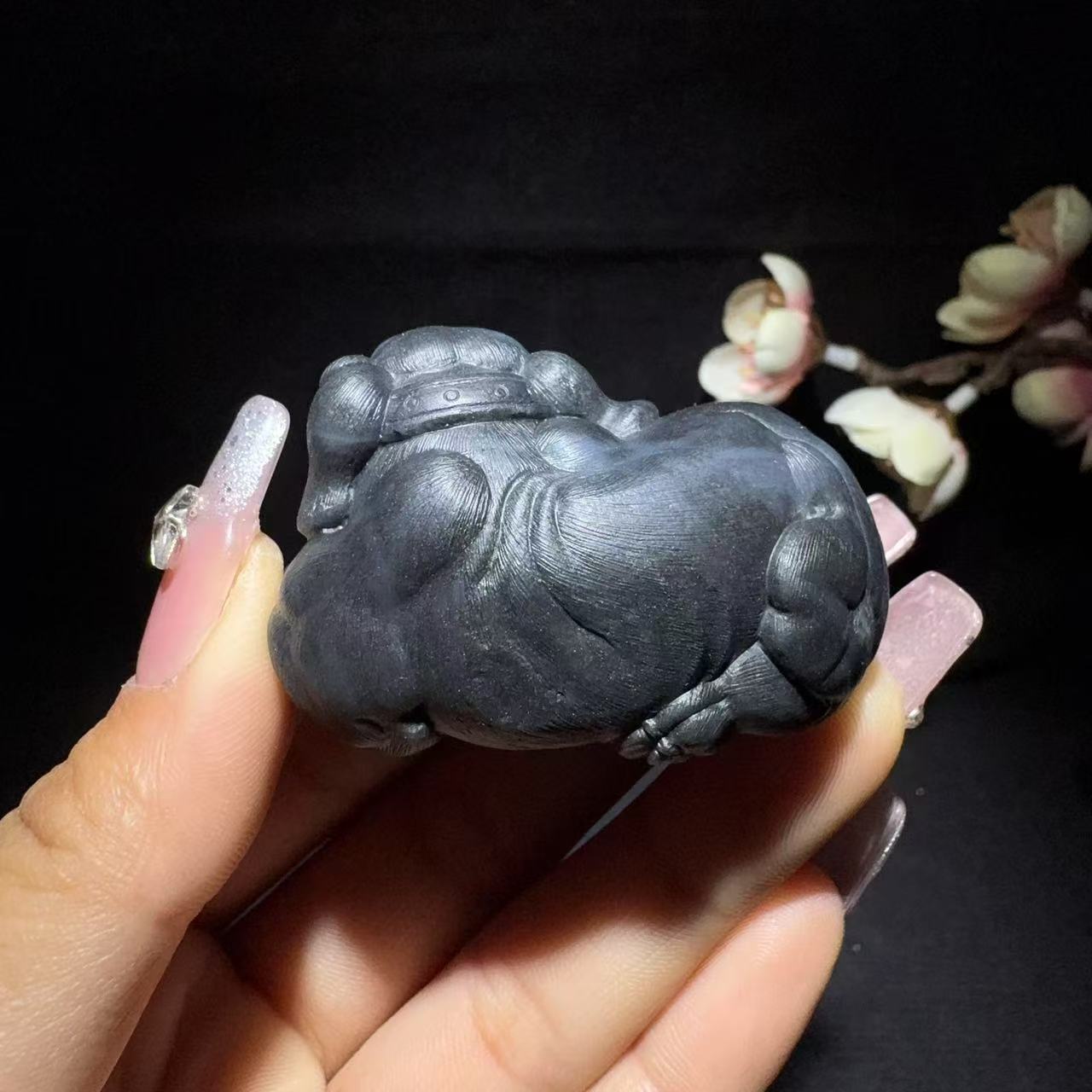 和田玉青花手把件旺财