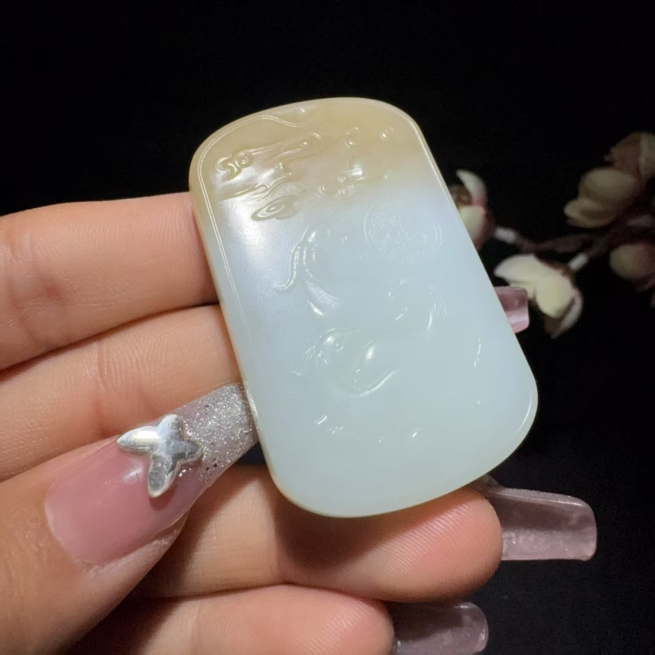 和田玉糖白挂件三羊开泰