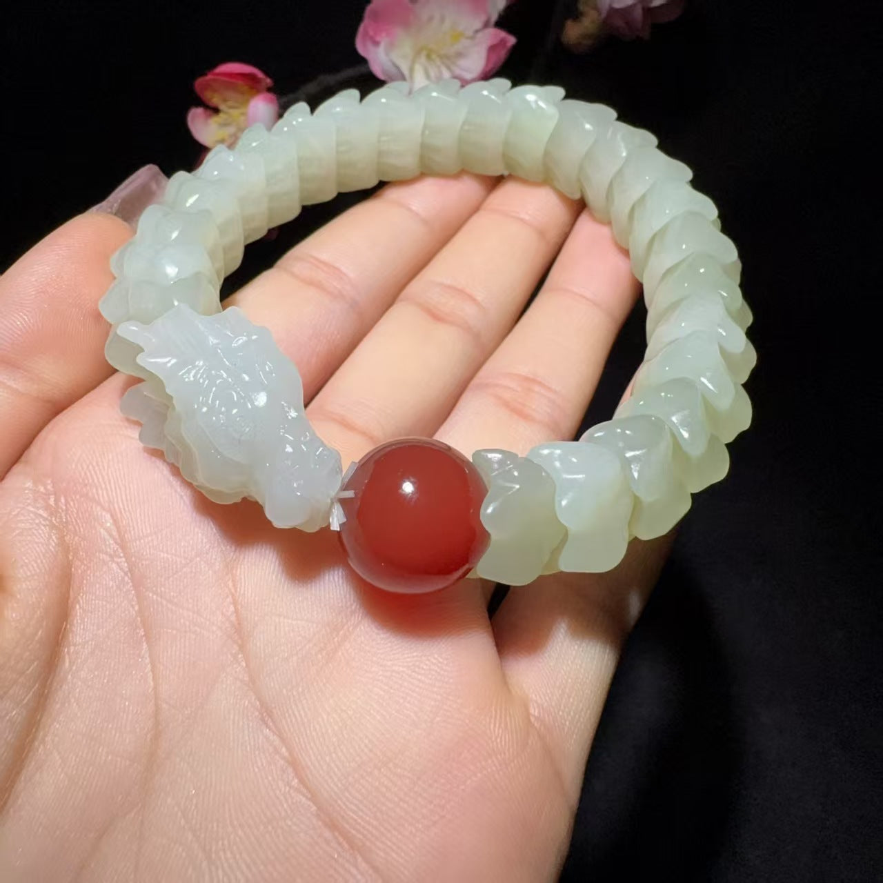 和田玉清水龙骨手串