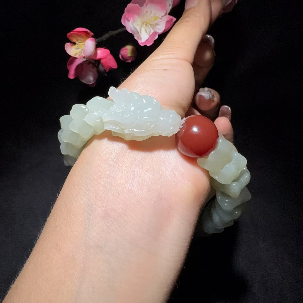 和田玉清水龙骨手串