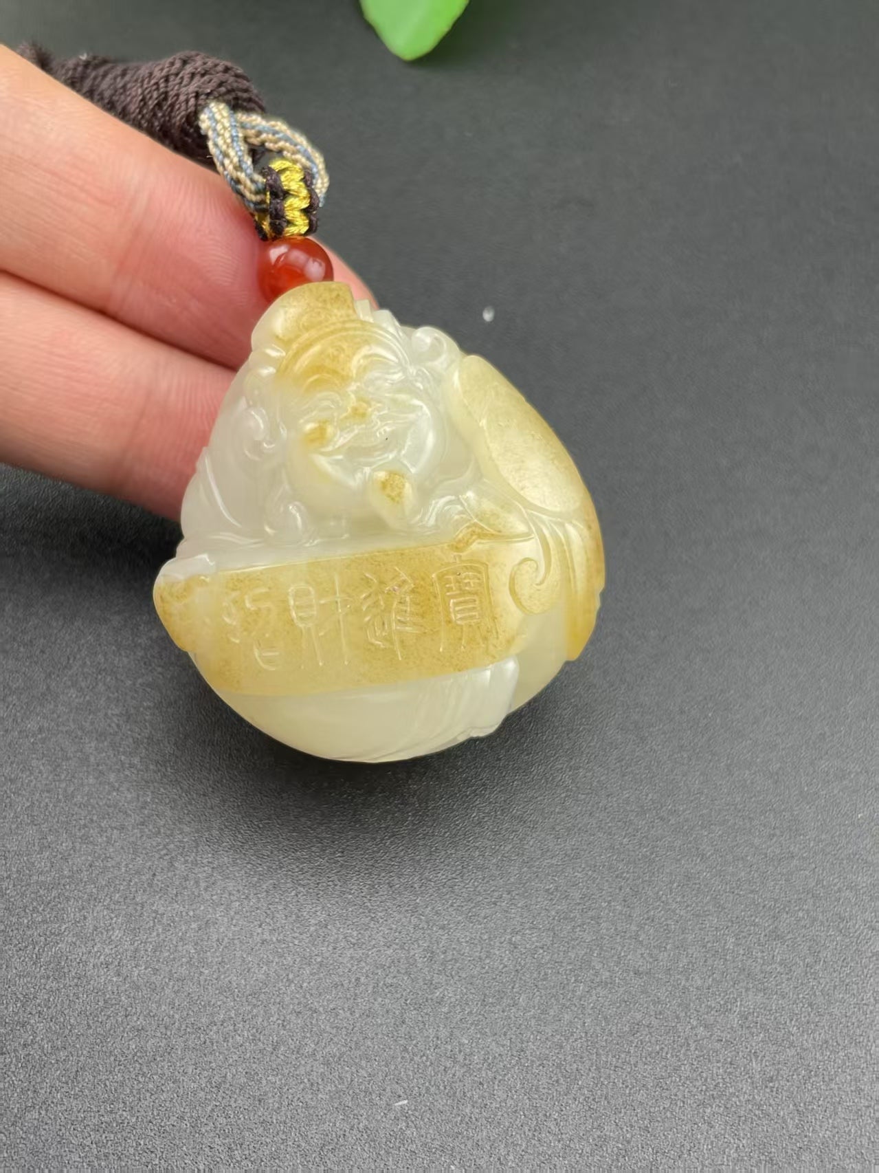 和田玉白玉财神挂件